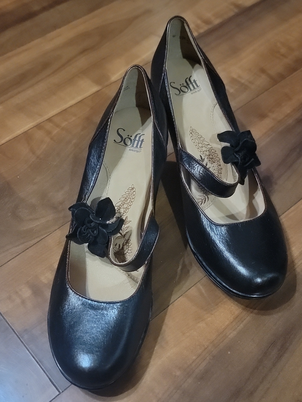 Söfft Black Leather Mary Jane Heels with Floral Accent